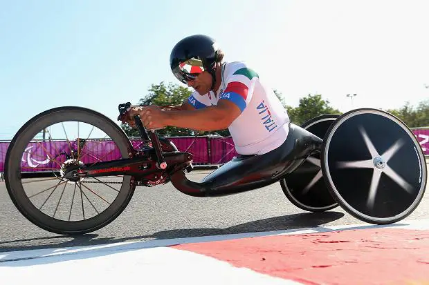 alex-zanardi-paralympics-gold.jpg