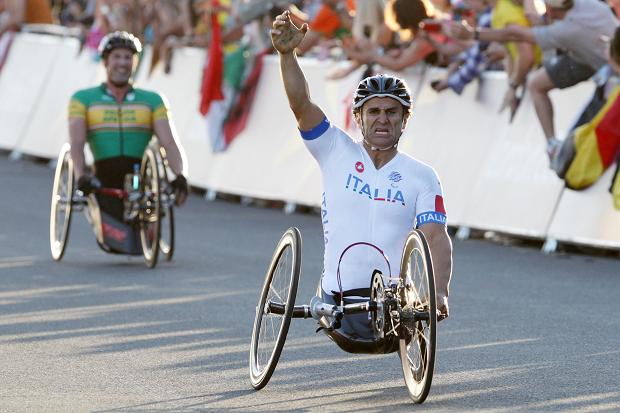 Alex Zanardi won his second gold medal in London 2012 Paralympics.