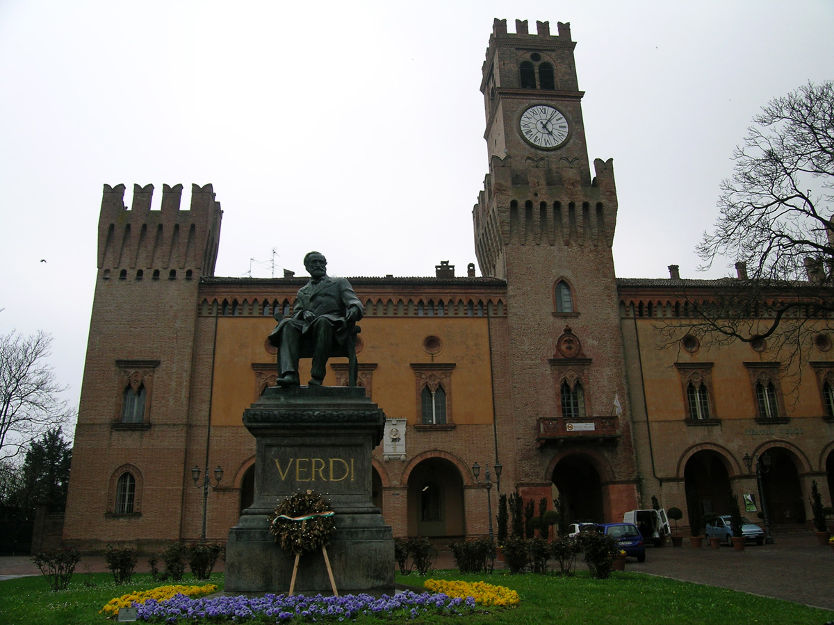 Busseto, Rocca Pallavicino and Verdi statue