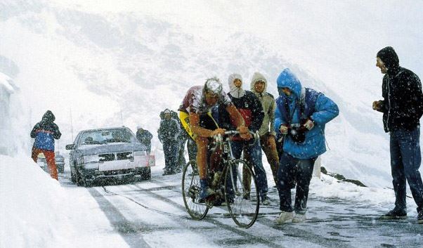 Andy Hampsten at Giro '88, climbing Passo di Gavia