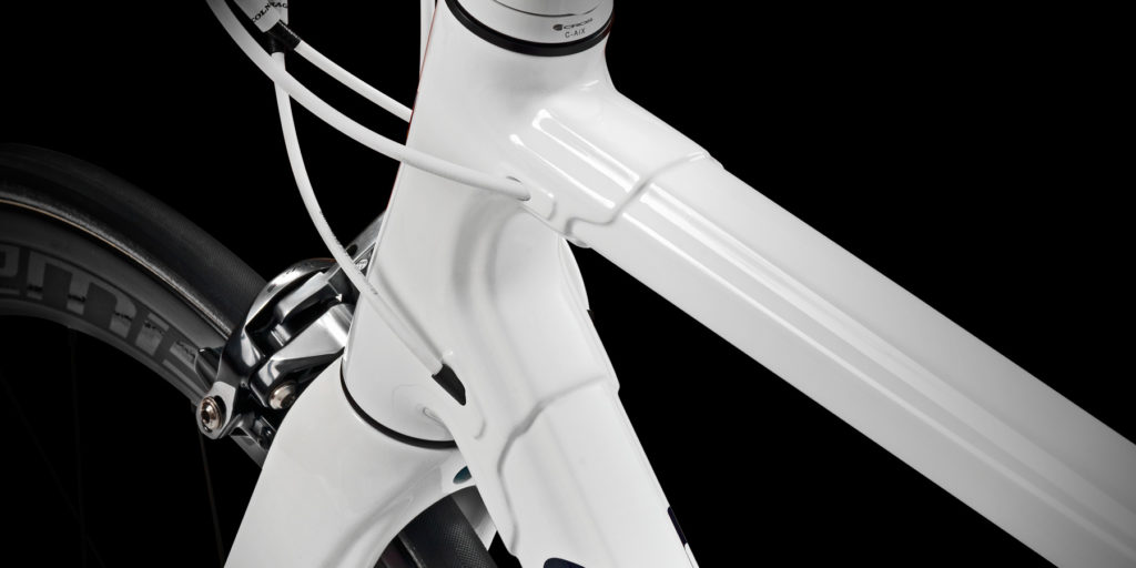 Colnago C60 Italia internal cable routing