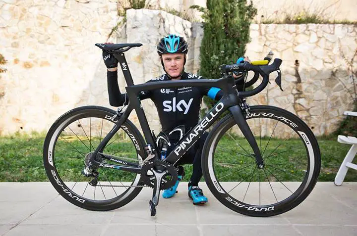 Chris Froome with his Pinarello Dogma F8