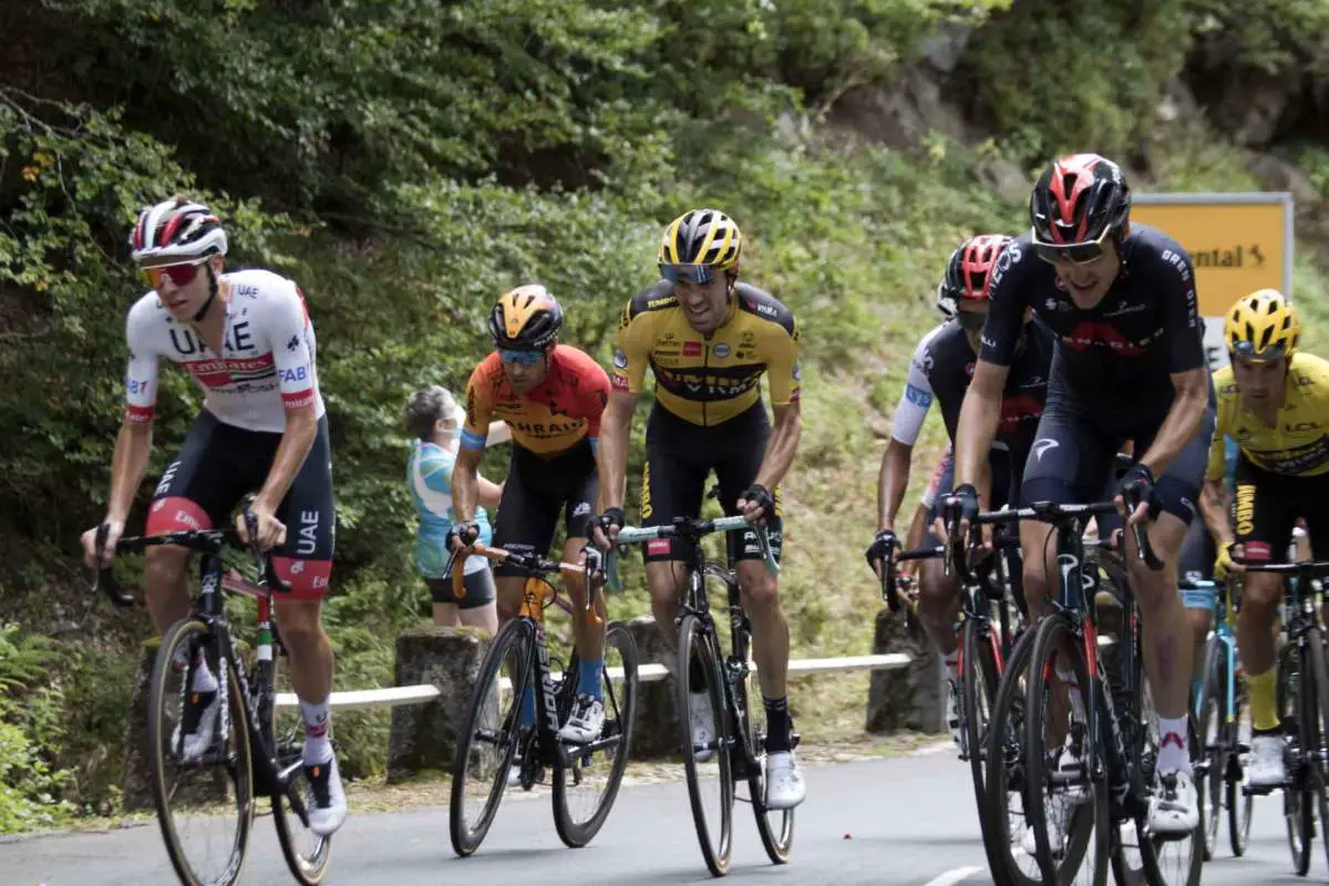 How many calories do riders burn during the Tour de France?