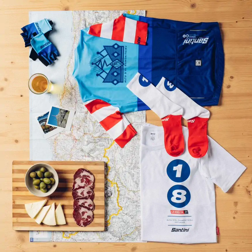 Santini Vuelta a España 2021 custom kits: stage 18 Altu d'El Gamoniteiru