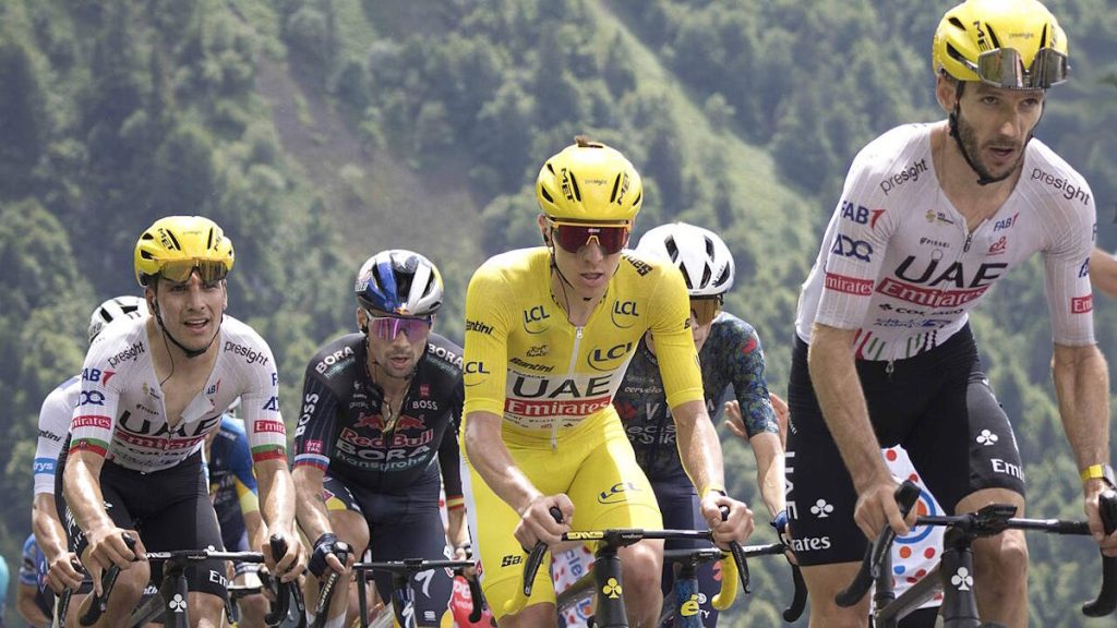 Can anyone join the Tour de France? The short answer is no.Photo: Winner of the 2024 Tour de France Tadej Pogačar, being led by his UAE Team Emirates teammates on stage 11.